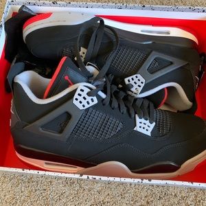 Men's Air Jordan 4 Retro Bred (BRAND NEW)